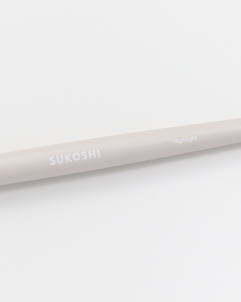 SUKOSHI Highlighter Fan Brush