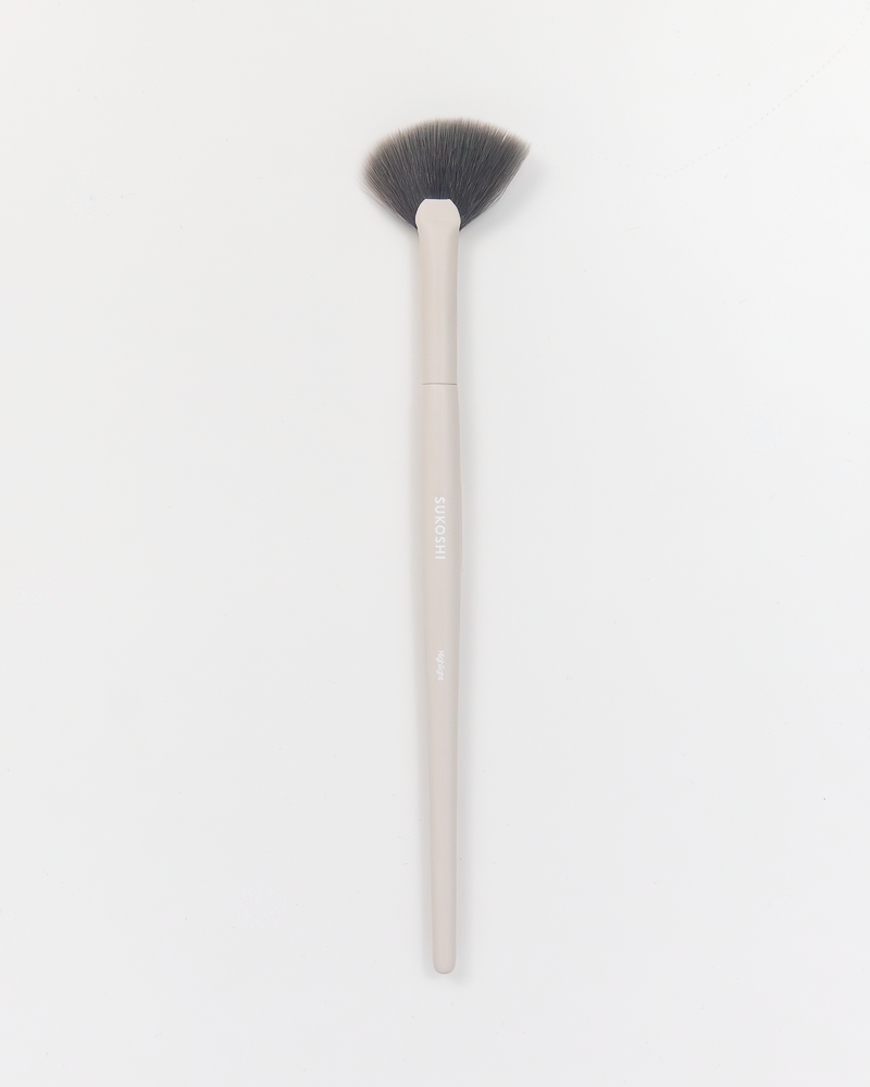 SUKOSHI Highlighter Fan Brush
